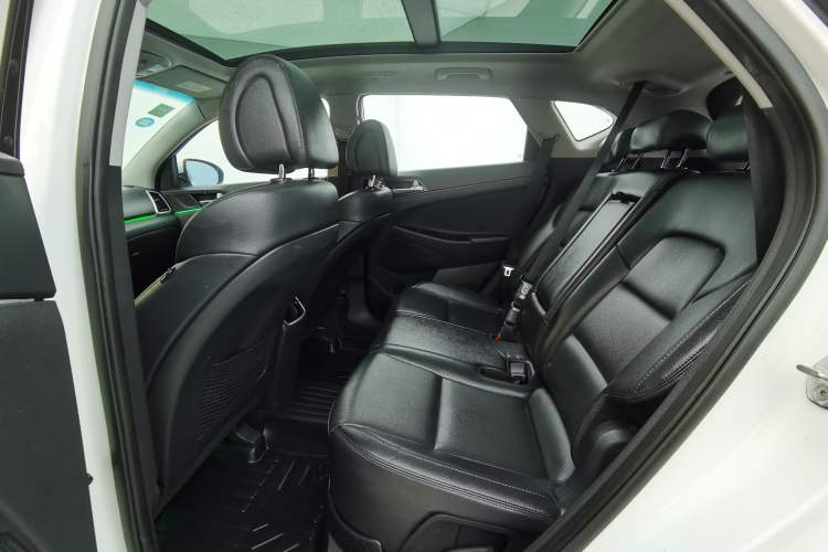 Used Hyundai Tucson 2015 1.6T Dual-Clutch Two-Wheel-Drive Smart Model
