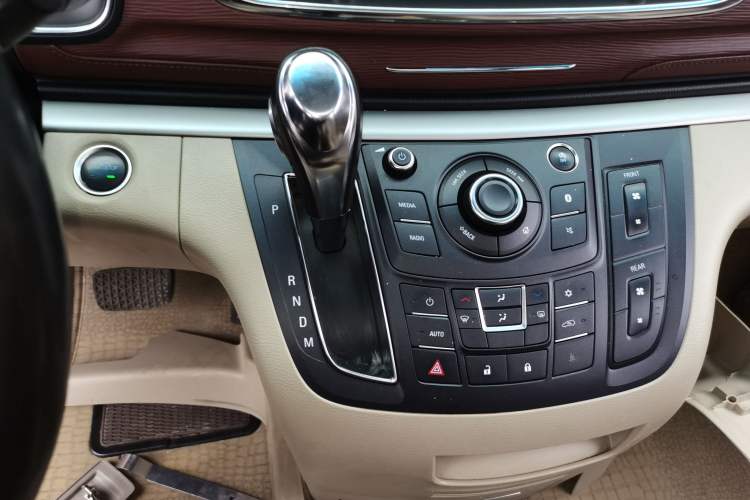 Used Buick GL8 2017 25S Luxury Version China V Standard
