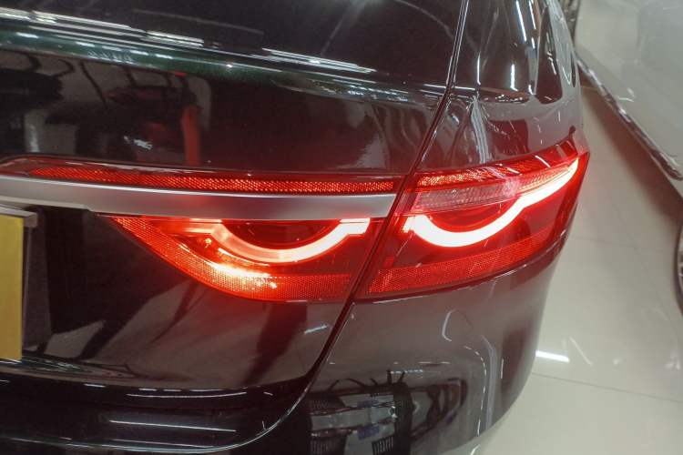 Used Jaguar XFL 2024 2.0T P250 Two-Wheel Drive Prestige Luxury Edition
