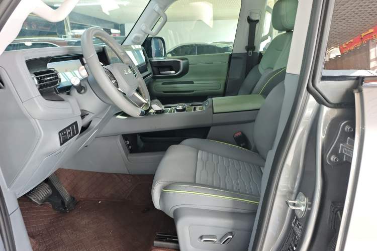 Used  BJ40 2024 2.0T All-New Blade Hero Edition Climber