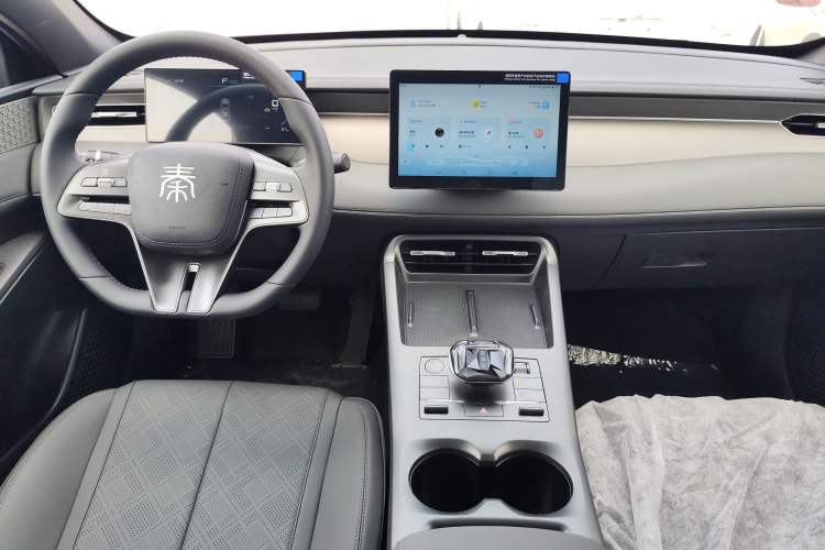 Used BYD Qin PLUS 2025 DM-i Smart Drive 55KM Leading Model
