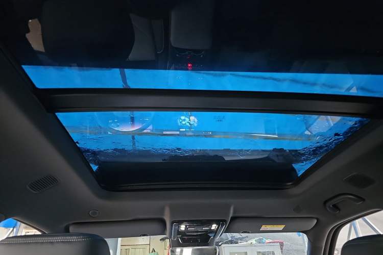 Used  Leopard 5 2023 Explore Edition
