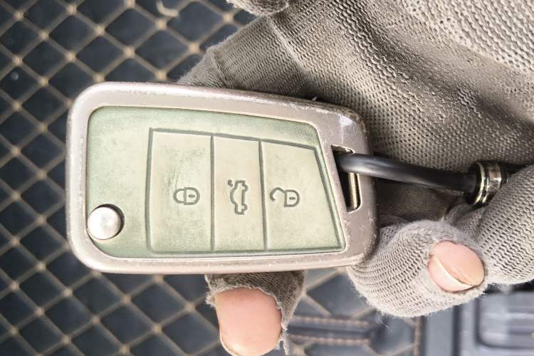 Used Volkswagen Tiguan L 2019 330TSI Automatic Two-Wheel Drive Smart Luxury Version China V Emission Standard