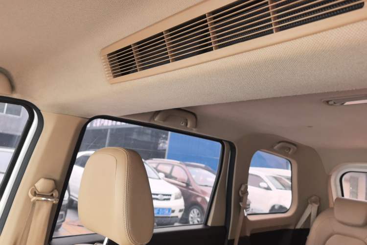 Used Wuling Hongguang 2019 1.5L S Comfort Edition China VI LAR
