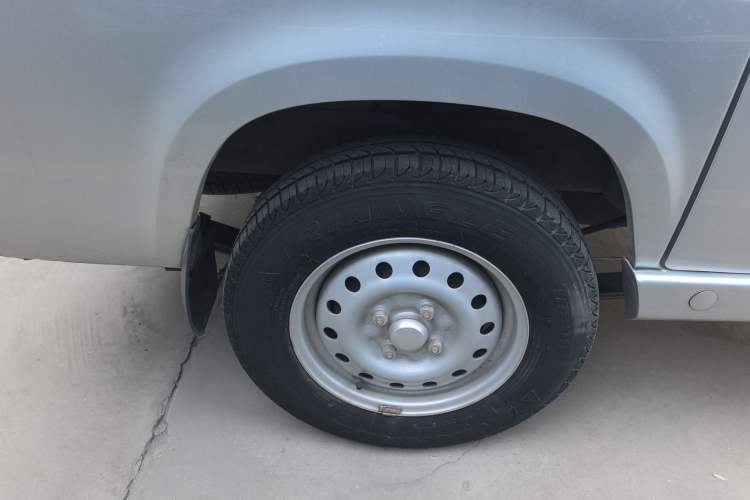 Used Wuling Zhiguang 2020 1.2L Van Utility Model China VI Emission Standard 2 Seats LSI
