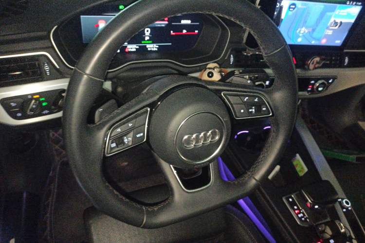 Used Audi A4L 2022 40 TFSI Luxury Dynamic Model