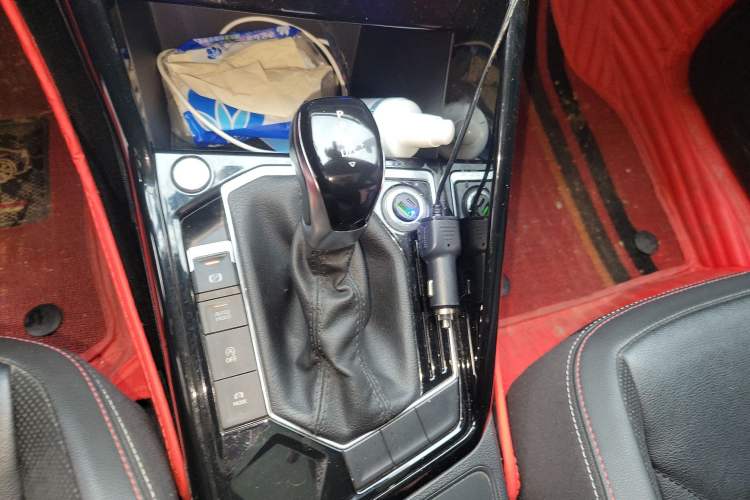 Used Volkswagen Tayron 2020 330TSI Two-Wheel Drive Luxury Smart Connectivity Version
