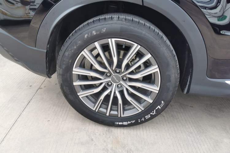 Used JETOUR X70 PLUS 2023 1.6T DCT Stronger 7-Seater
