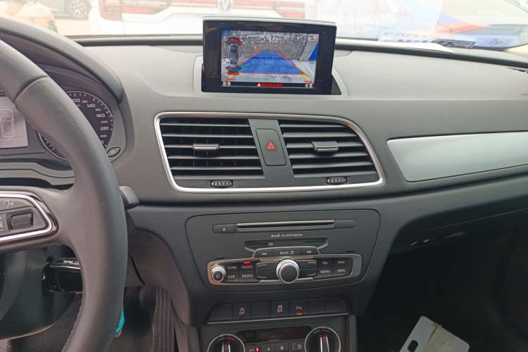 Used Audi Q3 2017 30 TFSI Fashion Model
