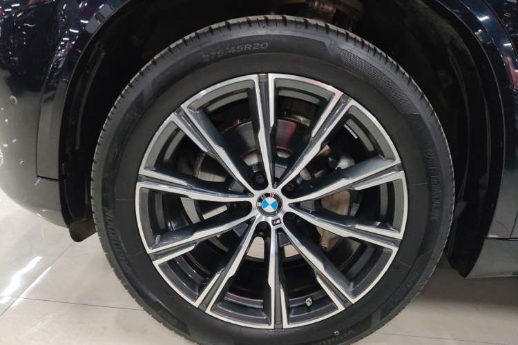 Used BMW X5 2022 Restyled xDrive 30Li Luxury Version M Sport Package