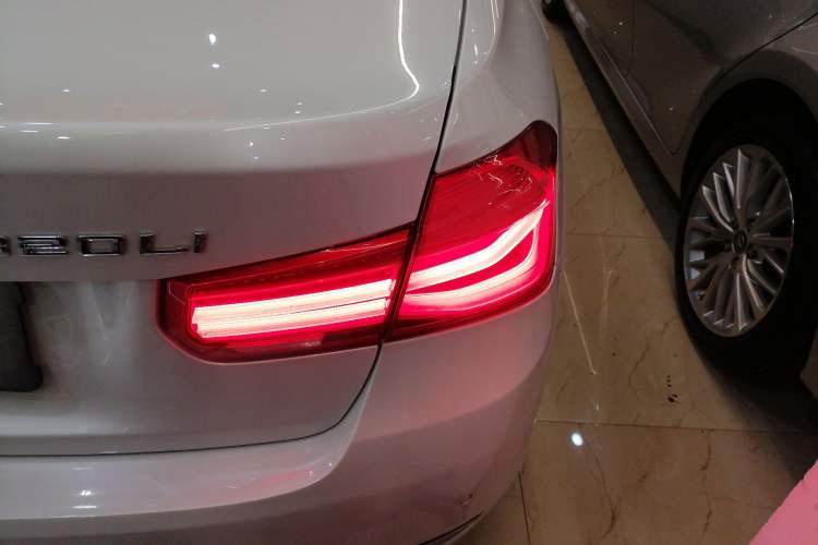 Used BMW 3 Series 2018 320Li xDrive Fashion Model