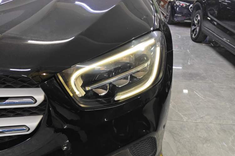 Used Mercedes-Benz GLC 2020 GLC 260 L 4MATIC Dynamic Model
