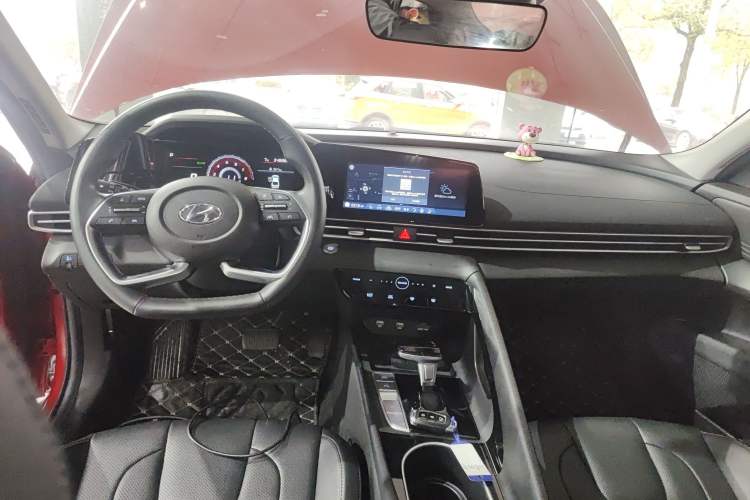 Used Hyundai Elantra 2021 1.5L CVT LUX Prestige Edition