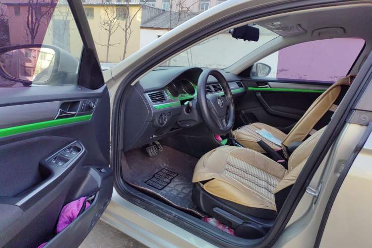 Used Volkswagen Bora 2017 1.6L Automatic Fashion Model