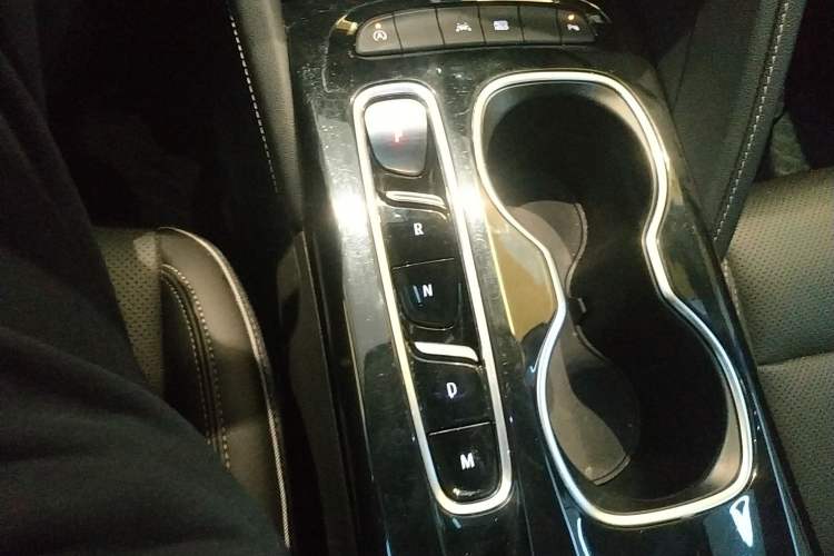 Used Buick Envision 2023 Encore Plus 652T Five-Seat Luxury Model
