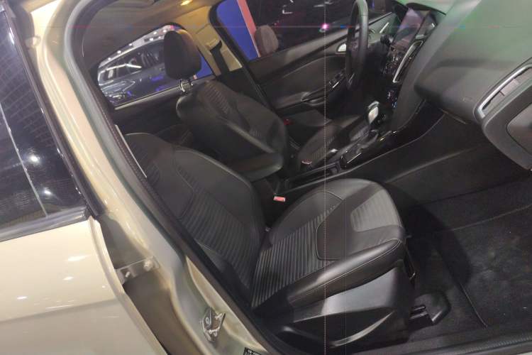 Used Ford Focus 2015 Sedan 1.6L Automatic Trend Model