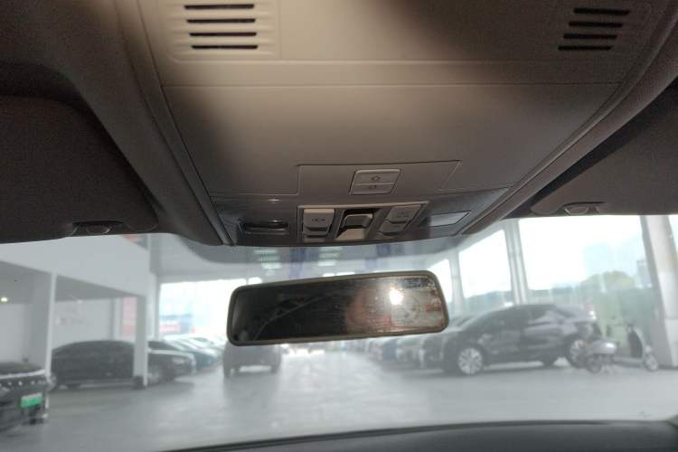 Used Volkswagen Magotan 2025 Zhongxiang Version 280TSI DSG Comfort Edition