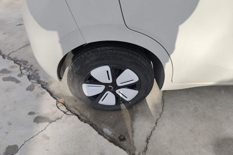 Used Wuling Hongguang MINIEV 2025 Four-Door Version Advanced Edition
