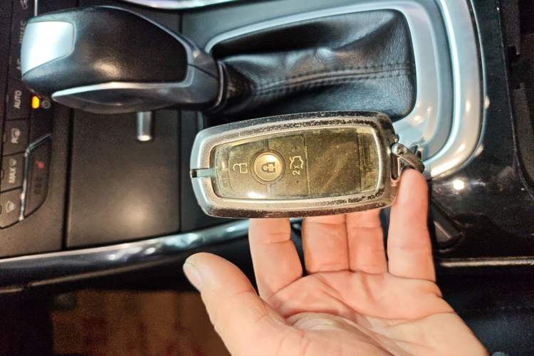 Used Ford Edge 2018 EcoBoost 245 Two-Wheel-Drive Platinum Edition 7-Seater China V Emission Standard
