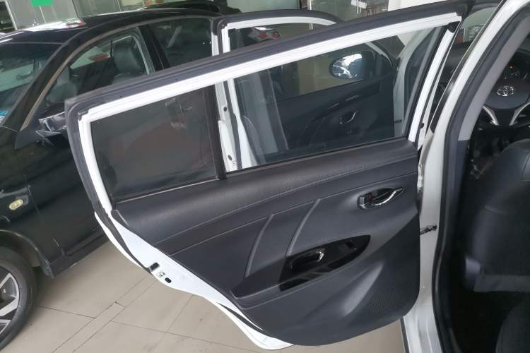 Used Toyota YARiS L 2020 X-Trail X 1.5L CVT Luxury Edition
