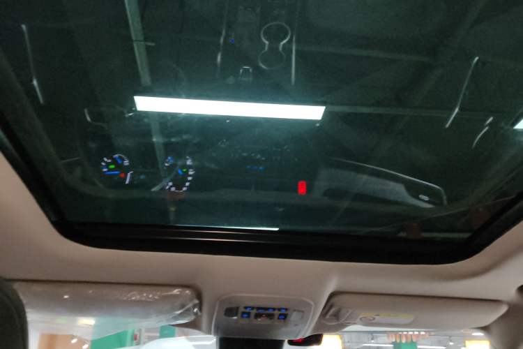 Used Toyota Highlander 2022 Dual-Engine 2.5L Four-Wheel Drive Prestige Version 7 Seats