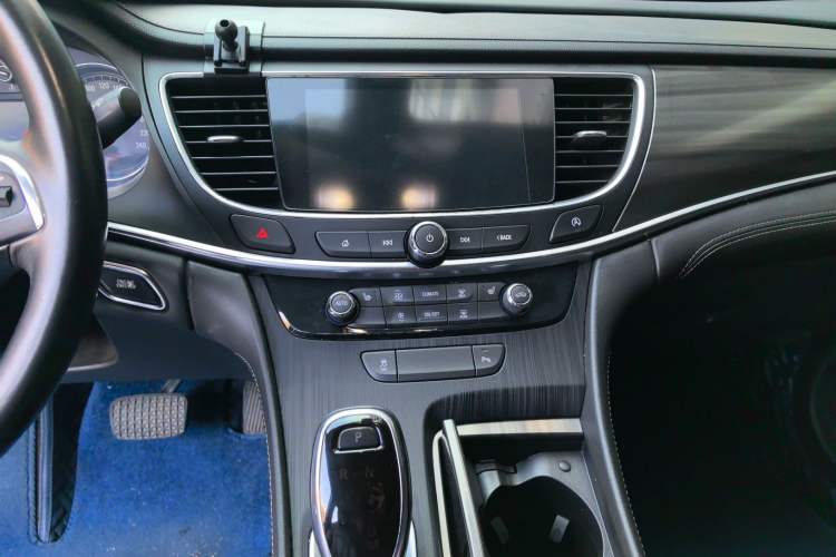 Used Buick LaCrosse 2021 552T Luxury Version
