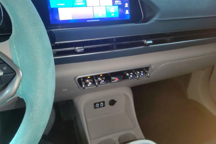 Used ORA Good Cat 2021 400km Standard Range Venus Edition Lithium-Ion Battery
