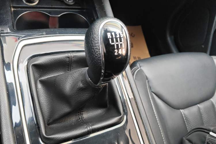 Used Dongfeng Fengon 580 2020 1.5T Manual Luxury Version
