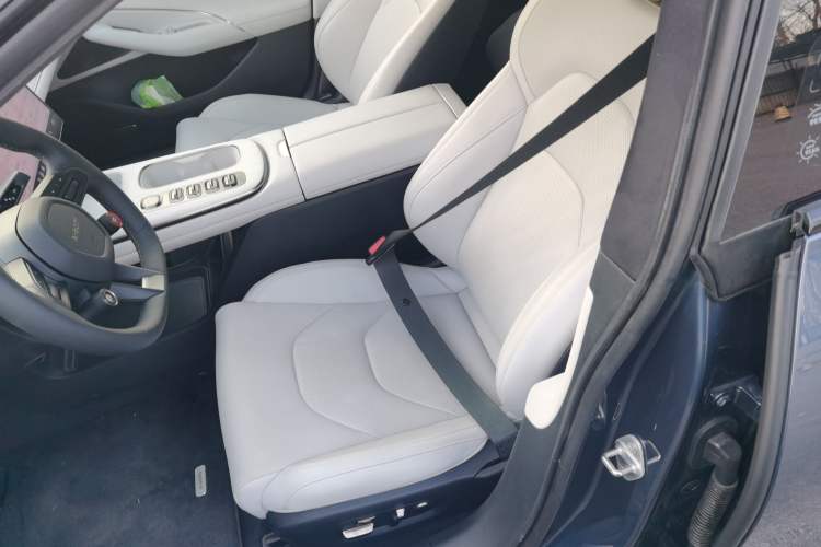 Used  SU7 2024 Four-Wheel Drive Ultra-Long Range Advanced Intelligent Driving Max Edition