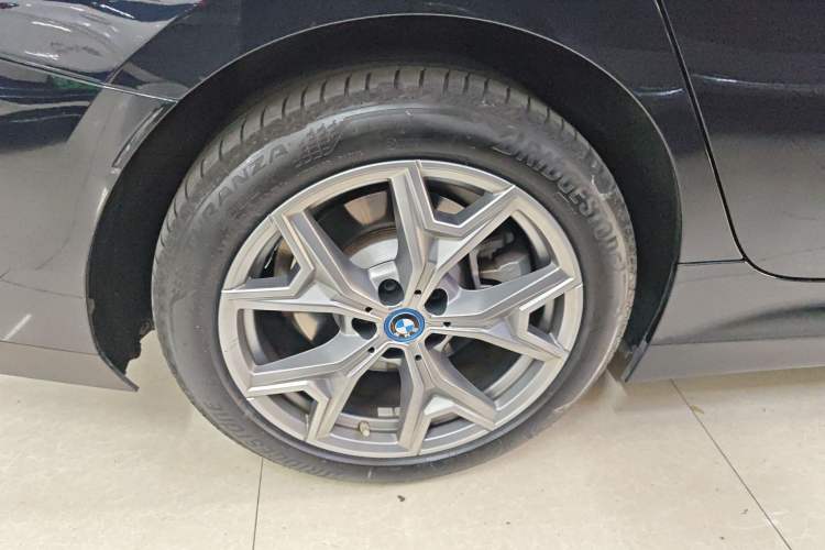 Used BMW i3 2024 eDrive 35 L
