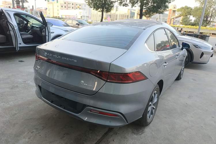 Used BYD Qin PLUS 2024 HONOR Edition DM-i 55KM Leading Model
