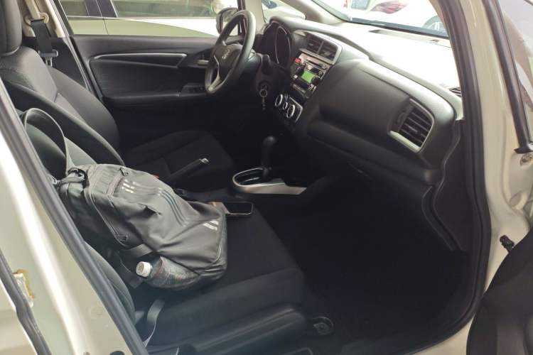 Used Honda Fit 2014 1.5L SE CVT Fashion Model