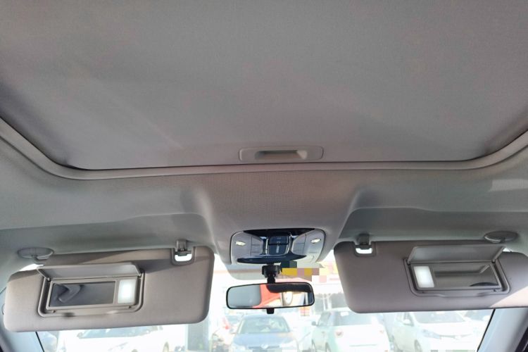 Used GAC Trumpchi GS7 2017 280T Two-Wheel Drive Luxury Model