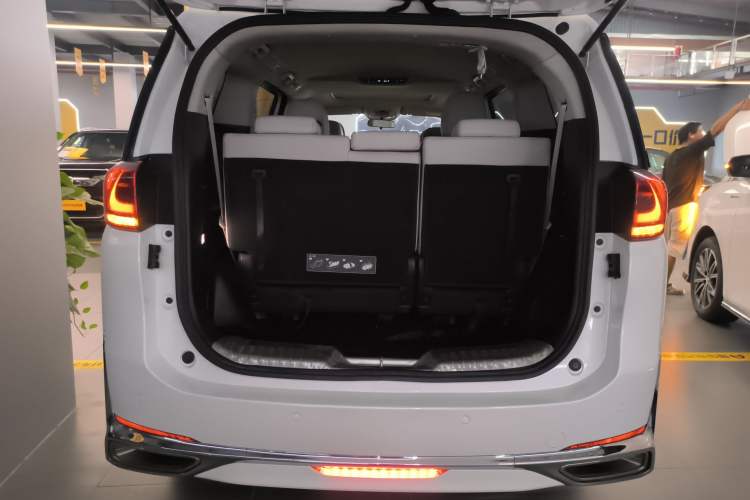 Used GAC Trumpchi M8 2021 Lingxiu Series 390T Luxury Edition
