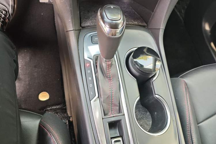 Used Chevrolet Equinox 2019 Redline 550T Automatic All-Wheel-Drive RS Model China VI Standard
