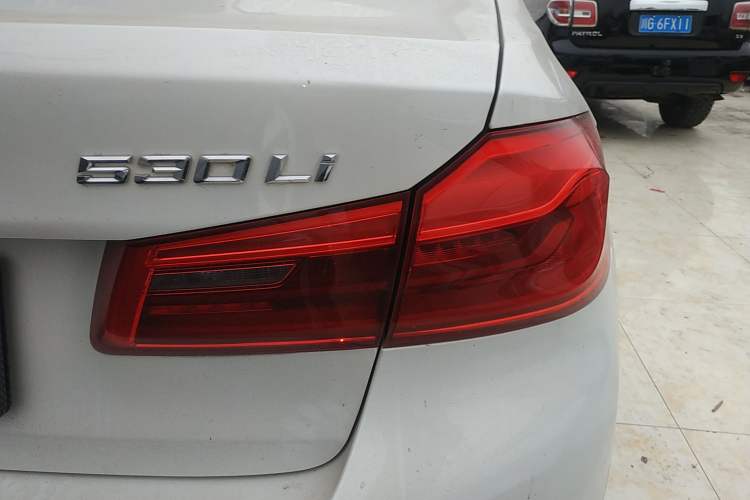 Used BMW 5 Series 2020 530Li Leading Model M Sport Package