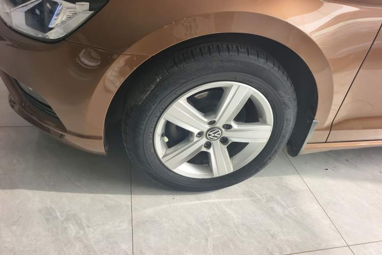 Used Volkswagen Lamando 2017 230TSI DSG Fashion Edition