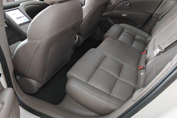 Used  L6 2025 Ultra Model
