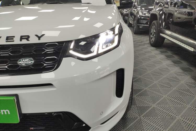 Used Land Rover Discovery Sport 2022 Restyled 249 PS R-Dynamic SE Performance Tech Edition 5 Seats
