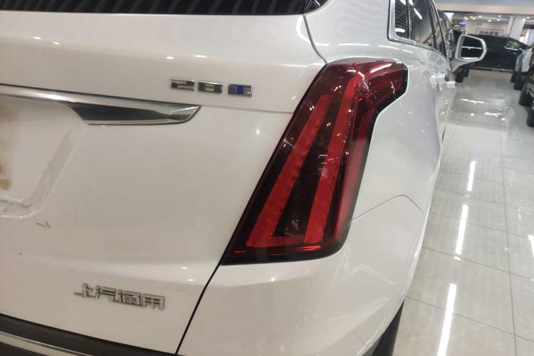 Used Cadillac XT5 2022 2.0T Two-Wheel Drive Luxury Version
