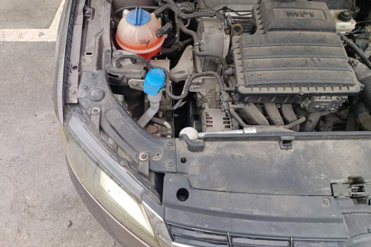 Used Volkswagen Gran Lavida 2013 1.6L Automatic Comfort Model
