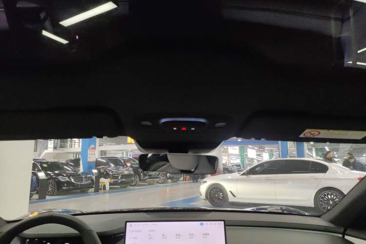 Used  SU7 2024 Rear-Drive Long-Range Intelligent Driving Version
