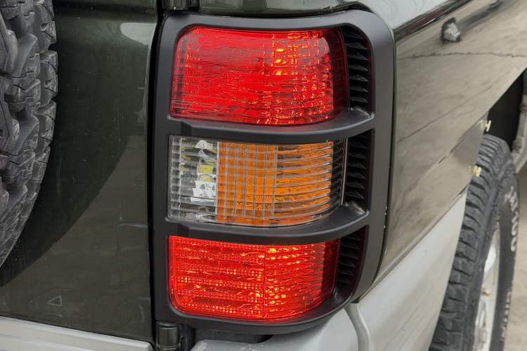 Used Leopaard Heijingang 2013 2.2L Manual Two-Wheel Drive Standard Version
