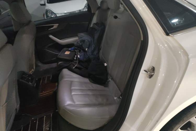 Used Audi A4L 2017 40 TFSI Style Edition
