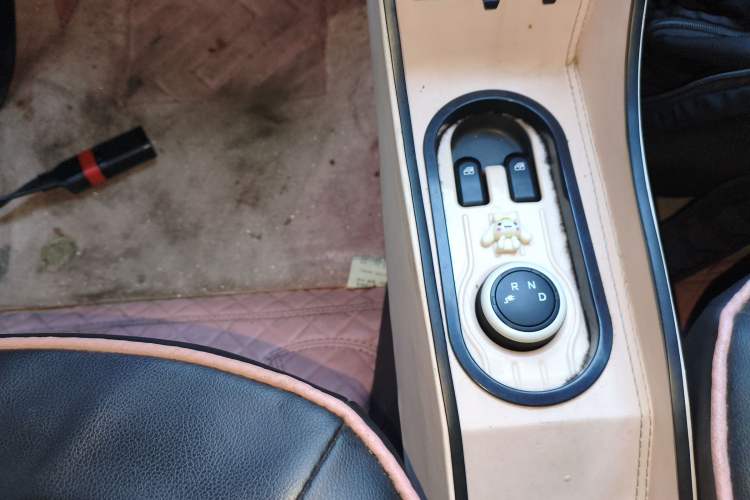 Used Wuling Hongguang MINIEV 2022 Macaron Fashion Model Lithium Iron Phosphate
