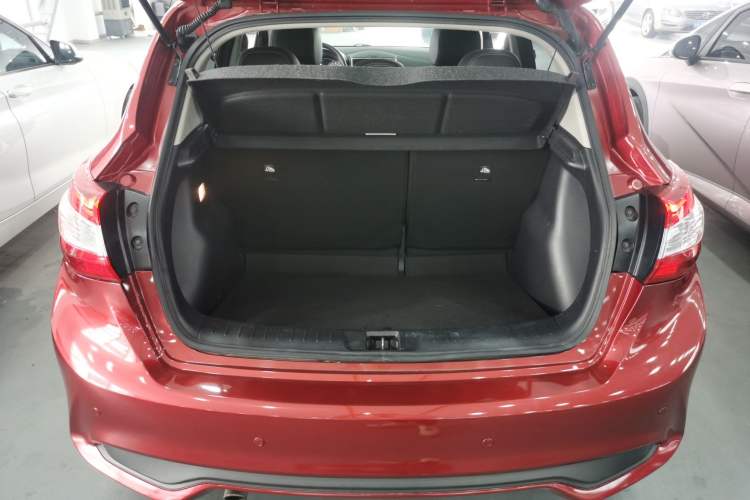 Used Nissan Tiida 2019 1.6L CVT Smart Drive Version China VI Standard
