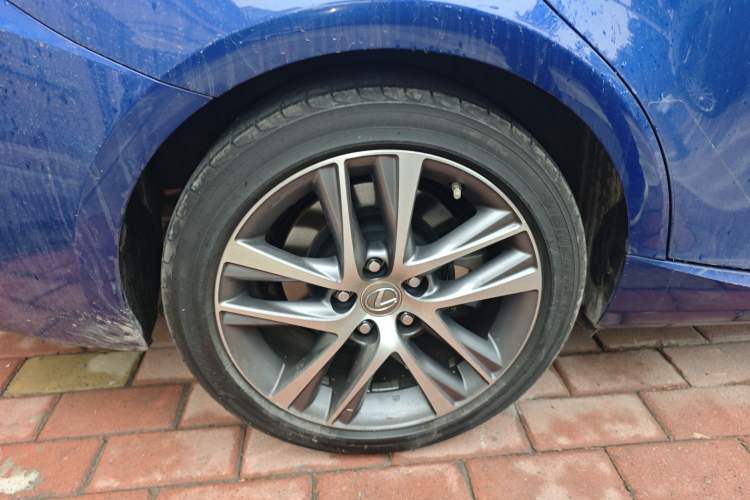 Used Lexus IS 2017 300 F SPORT Edition
