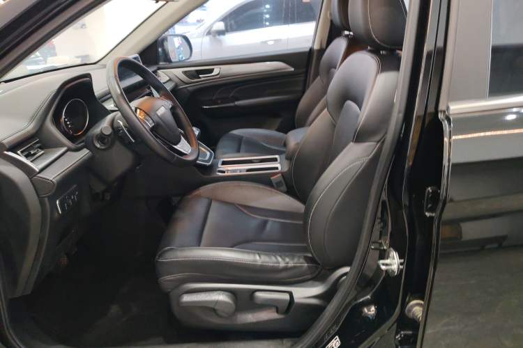 Used Haval M6 2021 PLUS 1.5T DCT Luxury Smart Connectivity Model