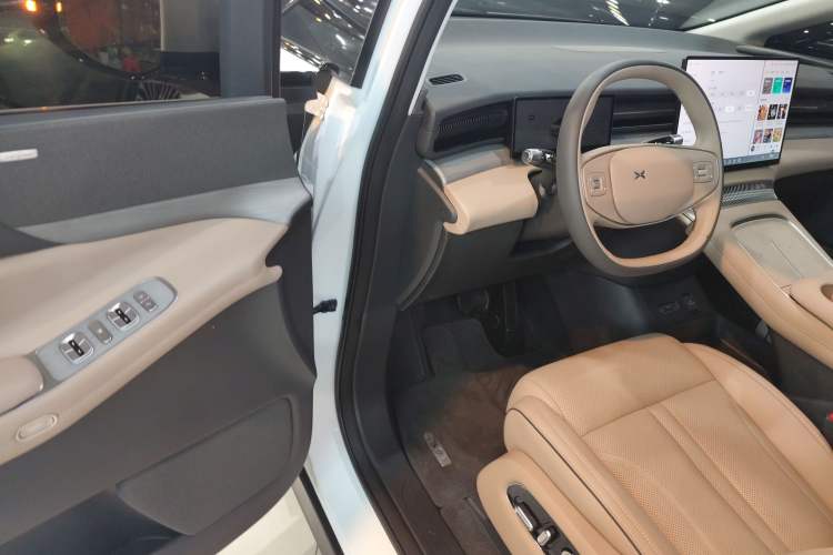 Used XPeng X9 2025 740 Ultra-Long Range Max
