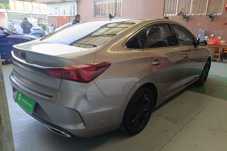 Used Changan Eado 2021 PLUS Blue Whale NE 1.4T GDI DCT Prestige Model
